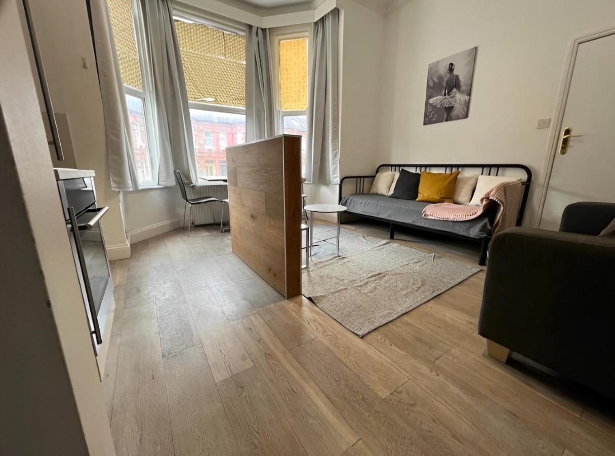 Nice Studio Shepherd'S Bush London Near Everything Εξωτερικό φωτογραφία